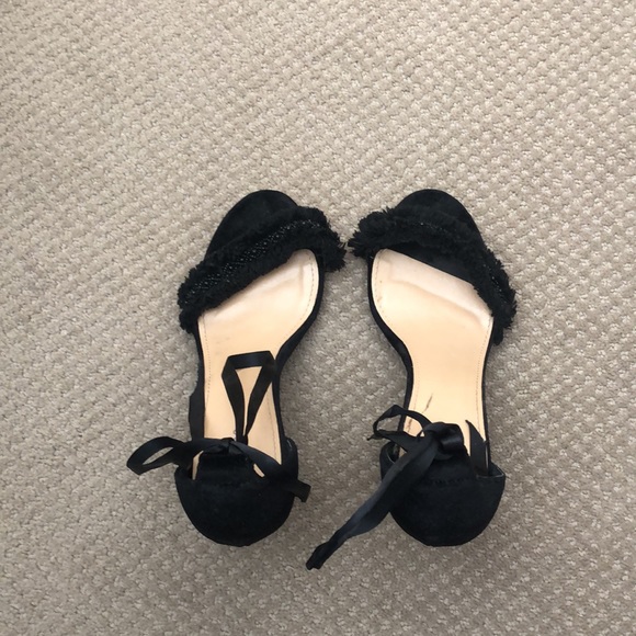 Heels - Picture 2 of 4